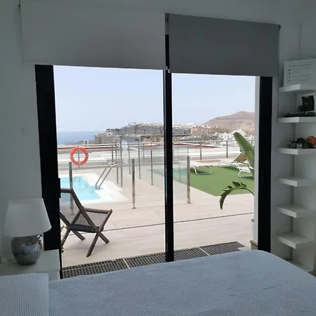 Arara Azul Interior 2 En Apartamento *